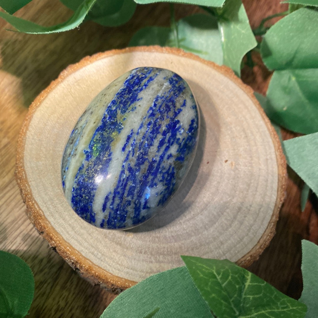 Lapis crystal stone