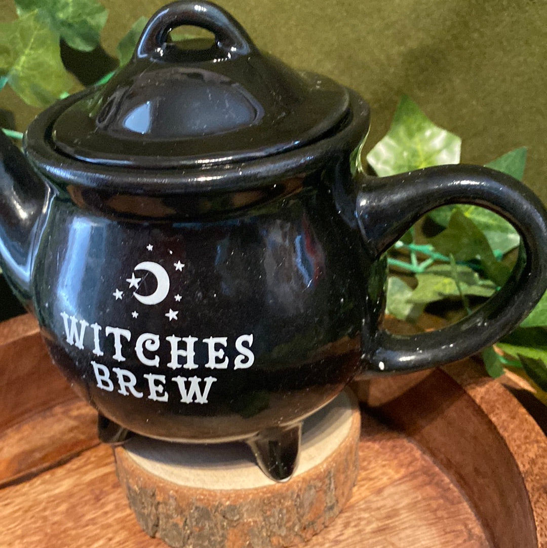 Witches brew tea pot