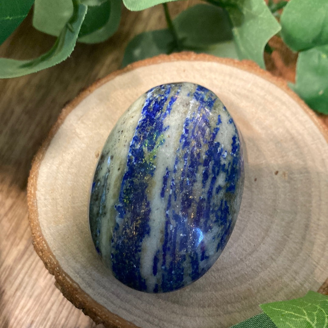 Lapis crystal stone